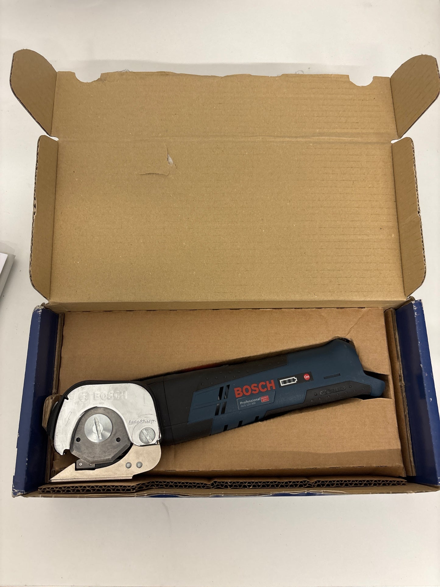 Bosh cordless universal shear