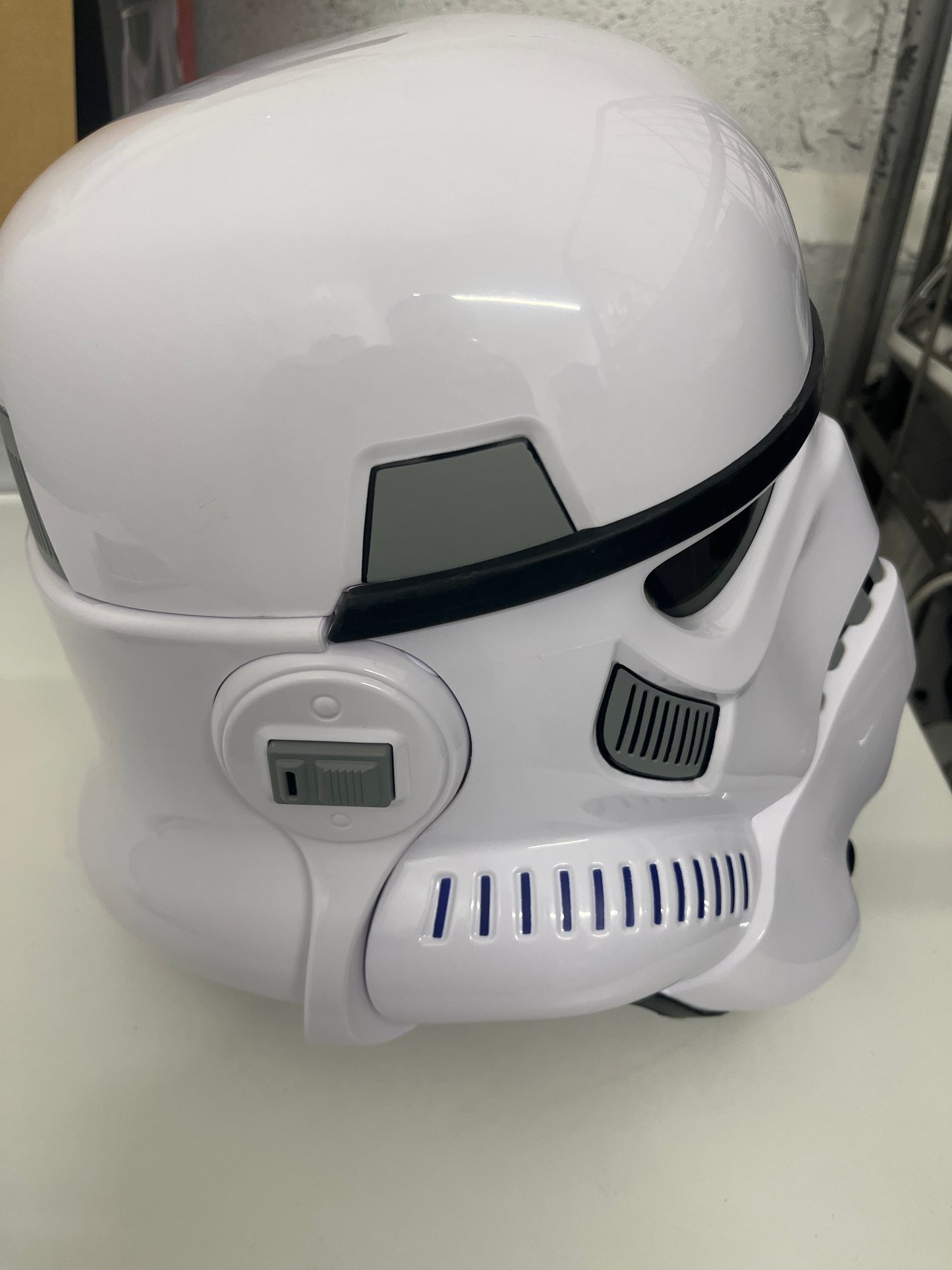 Star Wars The Black Series Imperial Stormtrooper Premium Electronic Helmet, Rogue One: A Story Adult Roleplay Item