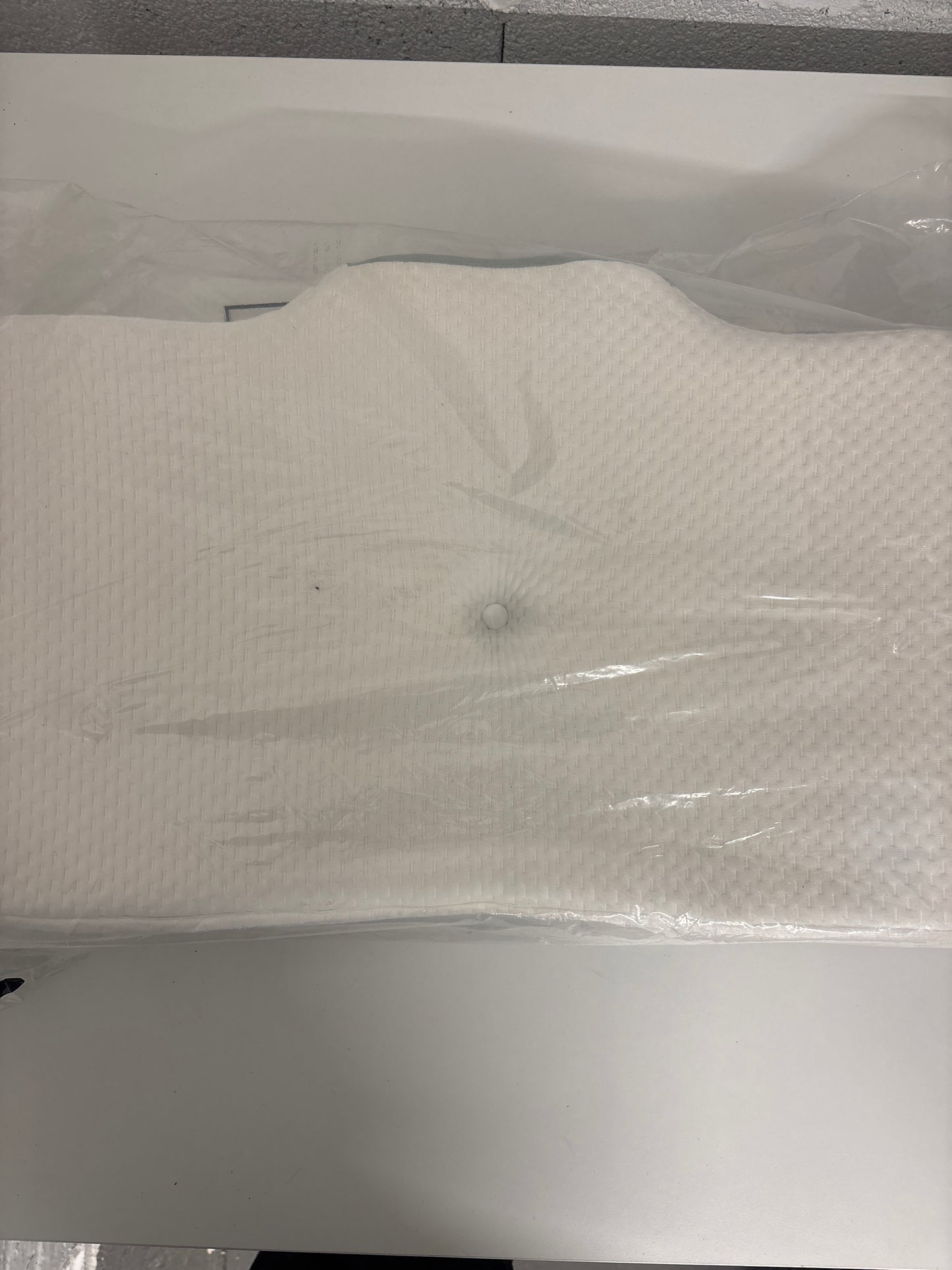 Memory foam pillow