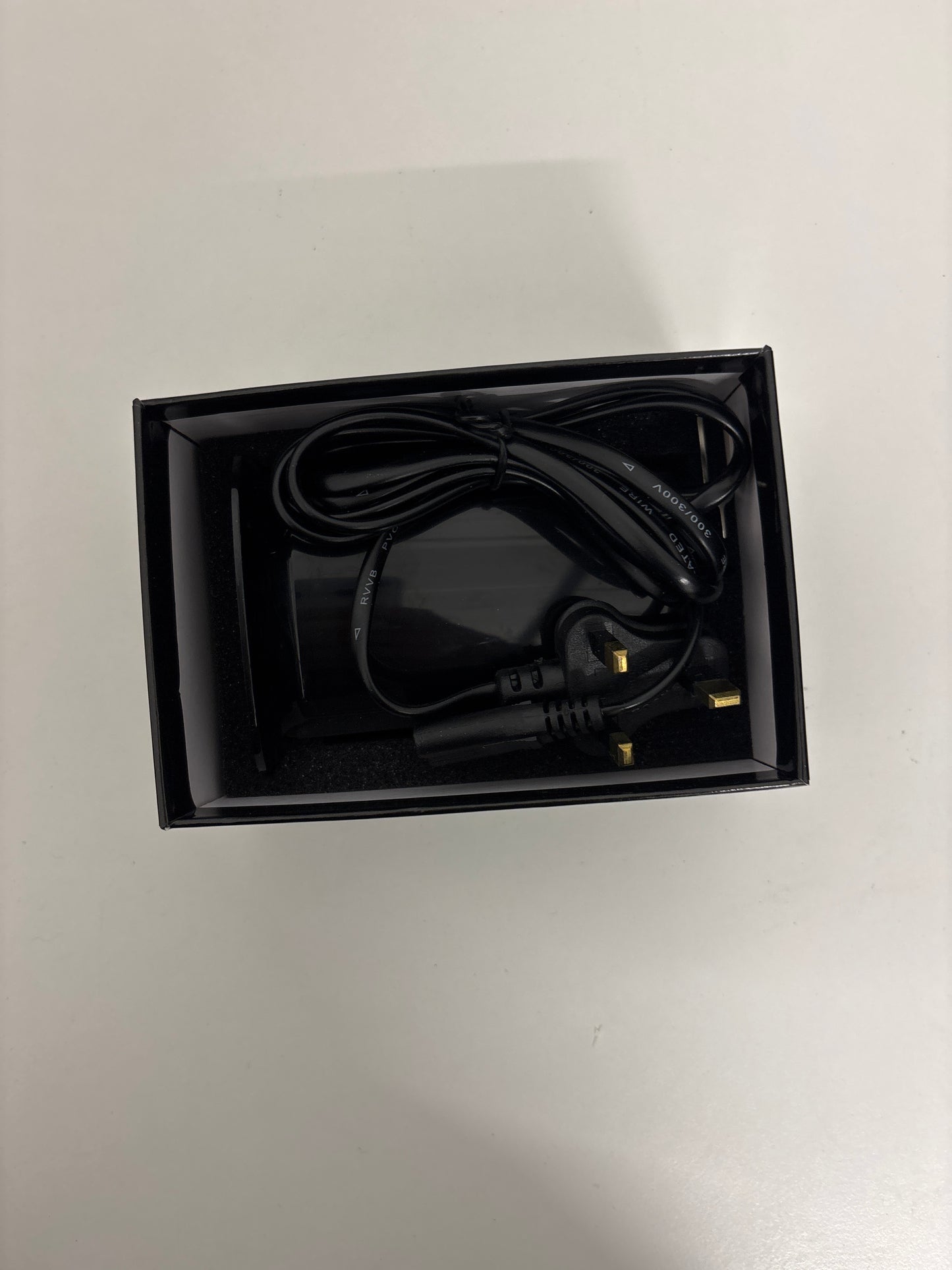 WiFi usb charger