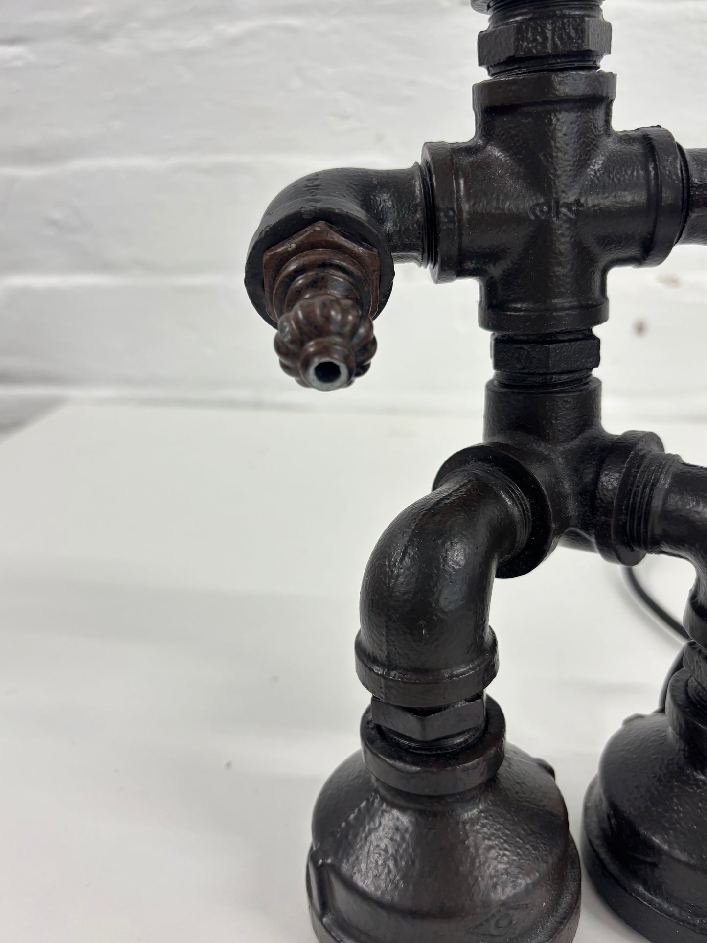 Kaj Hejmo water pipe table lamp