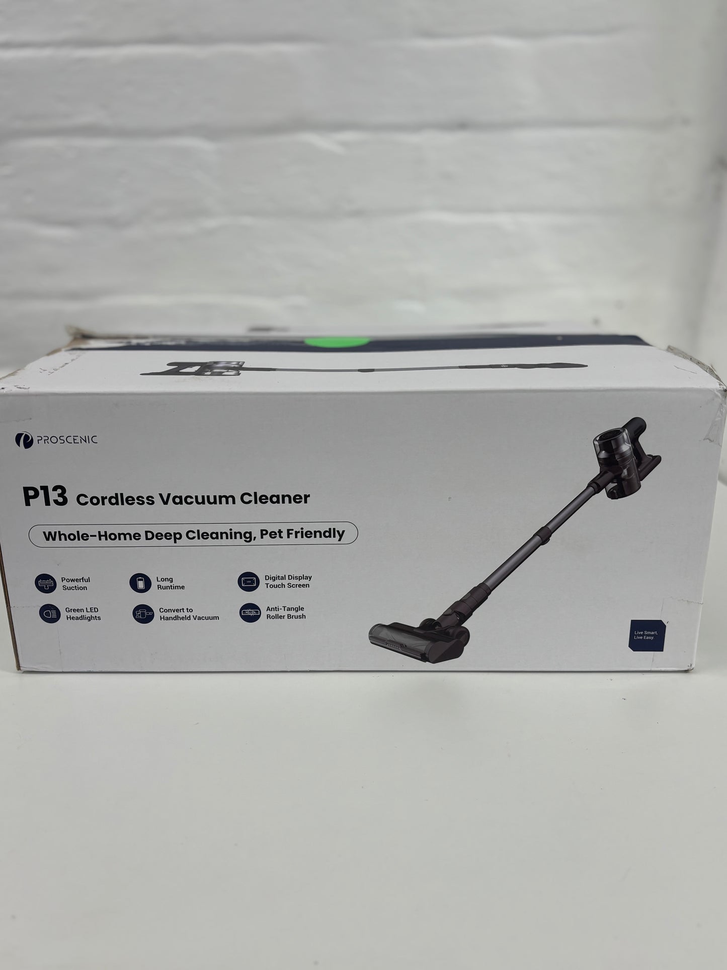 P13 cordless vacuum cleaner