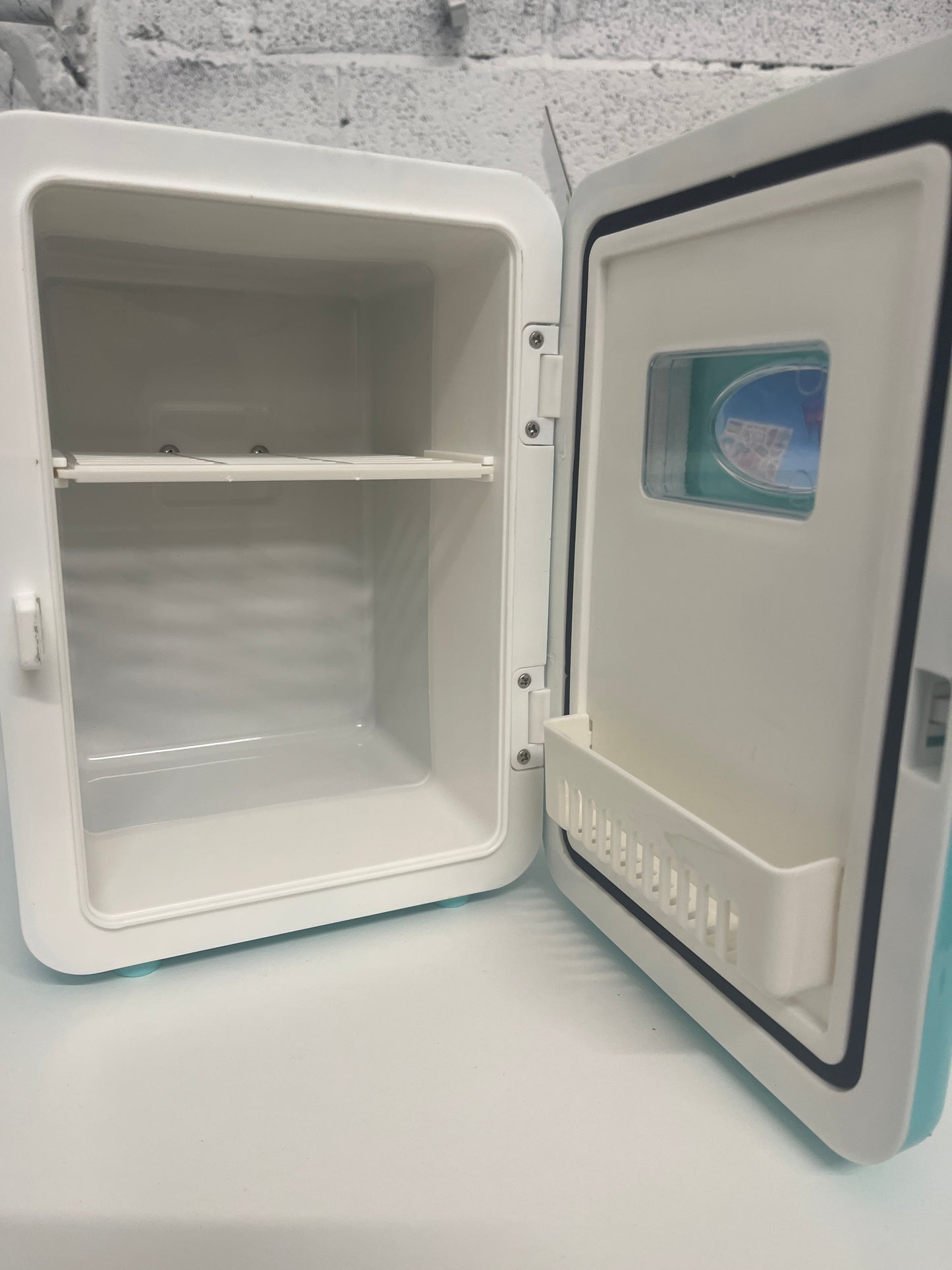 So Chill Mini Fridge, Gamers, Students, Home/Car Trips/Hangouts + More, USB Powered, Stickers Included, 4L/6 Cans