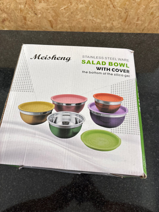 Stainless Steelware Salad bowl with cover